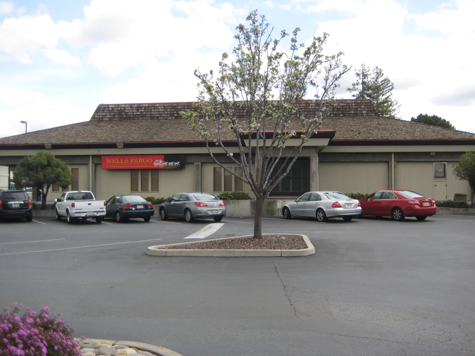 Wells fargo bank milpitas california landess avenue 1715