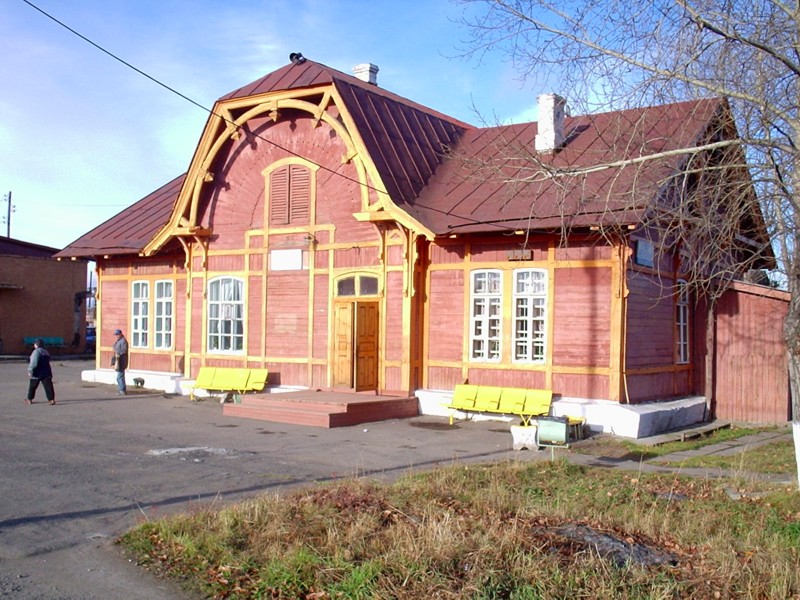 П выя. Железнодорожный вокзал верхняя тура. Станция верхняя Свердловская область. Старый Железнодорожный вокзал в Свердловской области. Станция верхняя верхняя тура.