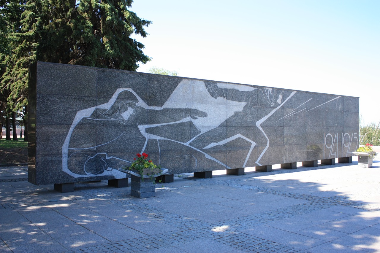 вечный огонь нижний новгород мемориал. мемориал вечный огонь в нижегородском кремле. вечный огонь в московском районе нижнего новгорода. мемориальный комплекс в нижегородском кремле. вечный огонь нижний новгород кремль.