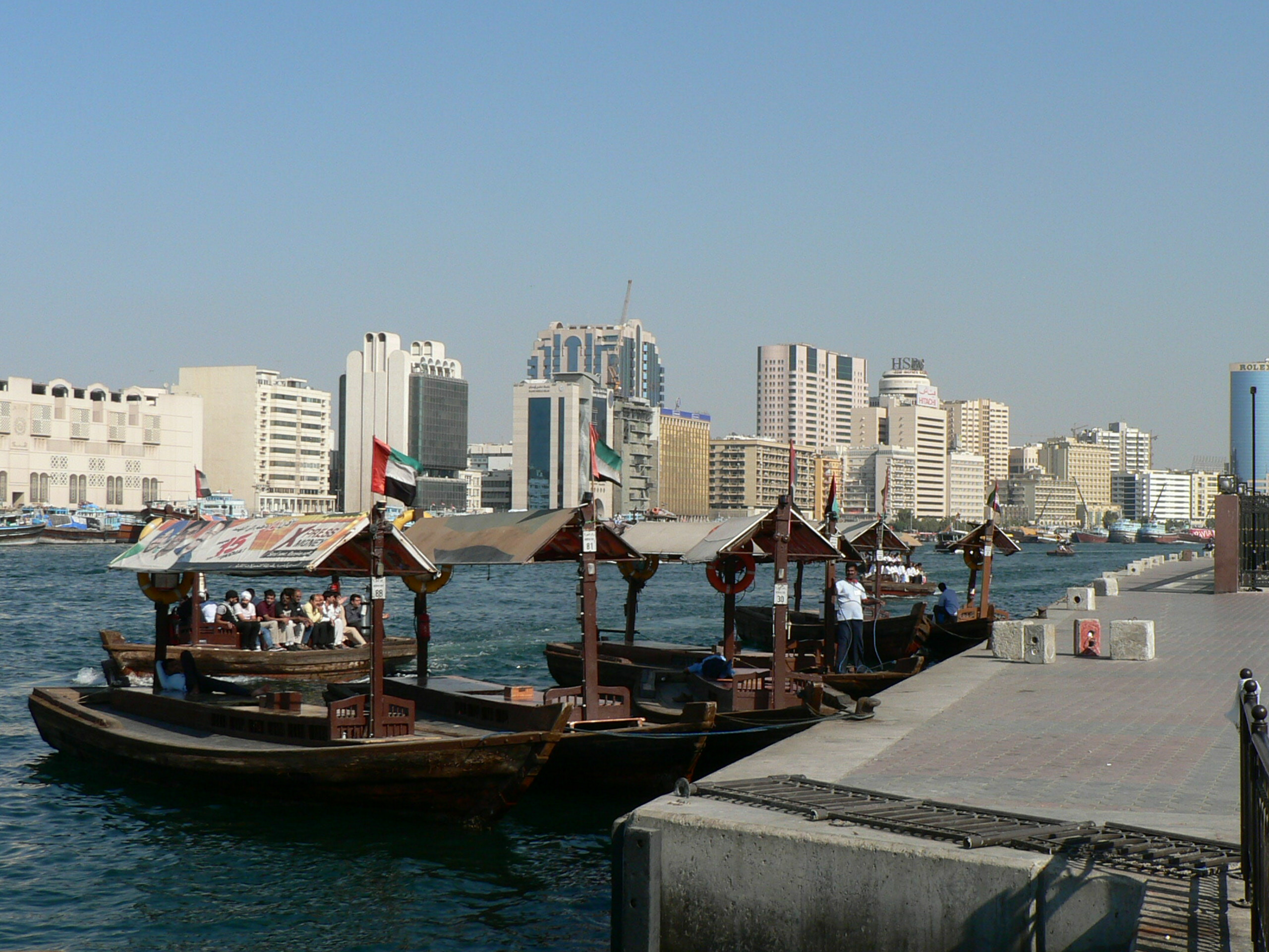 Фото дейры дубая. Дейра ОАЭ. Bur Dubai районы Дубая.