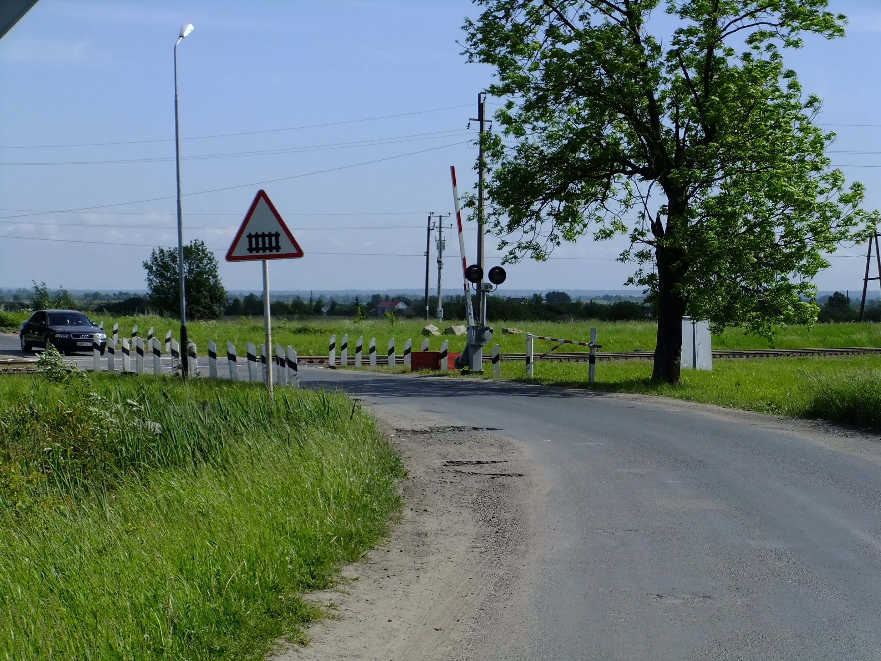 не охраняемый переезд жд. неохраняемый жд переезд. нерегулируемый железнодорожный переезд. неохраняемый жд переезд. переезд.