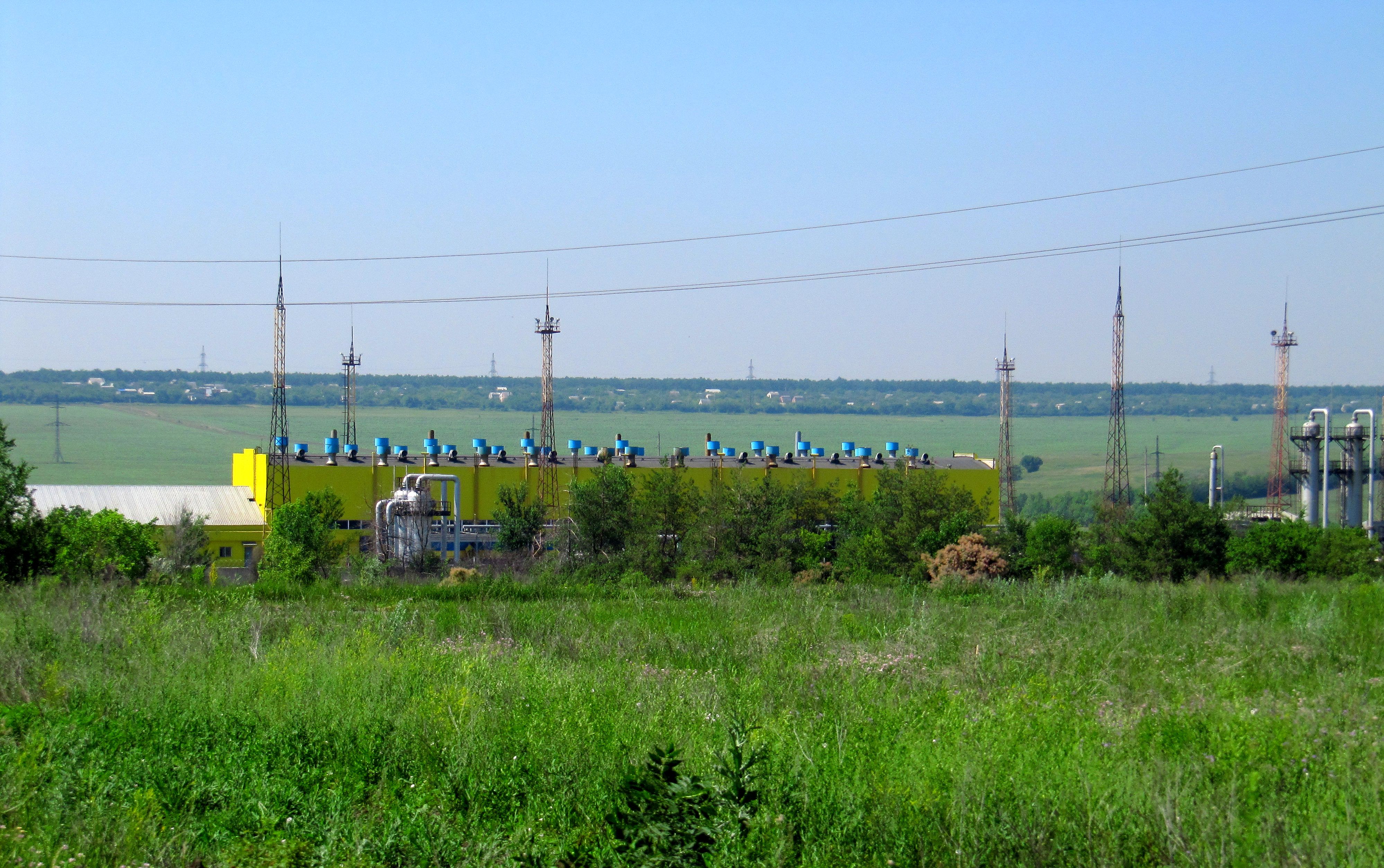 Село газа. Вергунское газовое хранилище. Краснопоповское ПХГ. Краснопоповское газохранилище подземное. Хранилища природного газа в Луганской области поселок митолист.