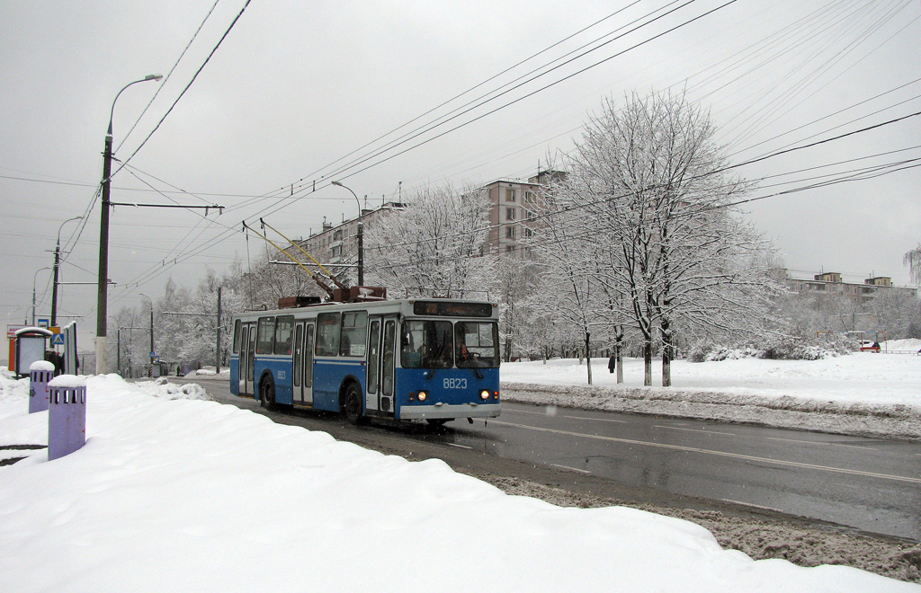 Троллейбус 72. Бтз-52761 троллейбус. Троллейбус 72 москва. Тролза-5275. Расписание 72 троллейбуса москва.