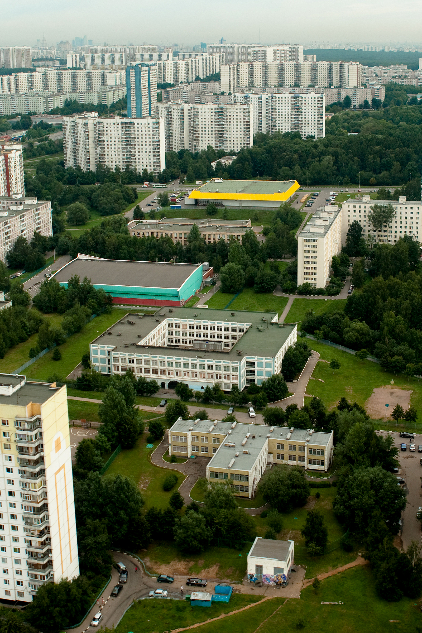 Школа 1561 ясенево. Школа Карамзина Ясенево. Школы района Ясенево. Школа 1106 Ясенево.