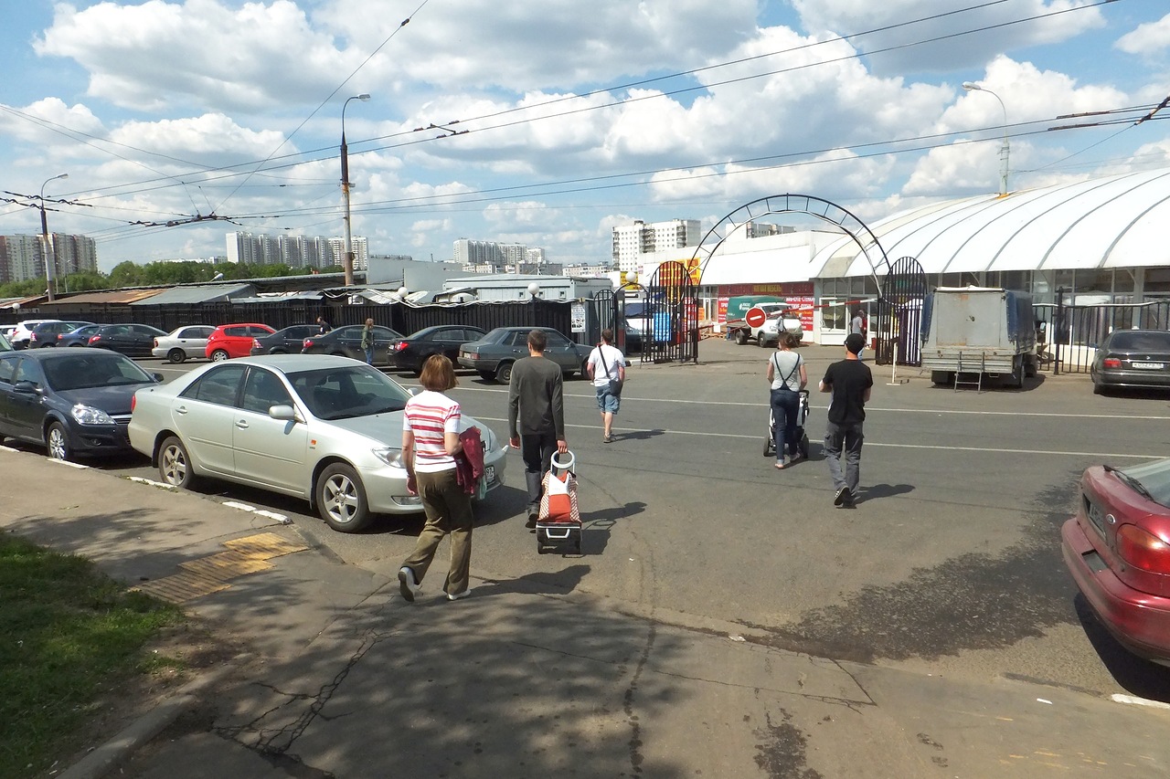 Рынок теплый стан