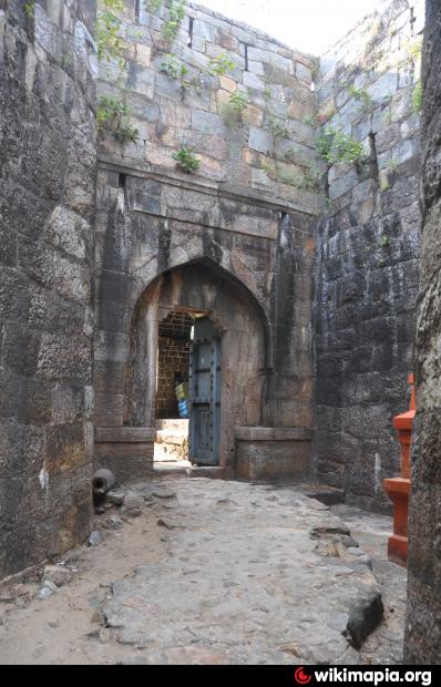 Mukhya pravesh dwar of the fort