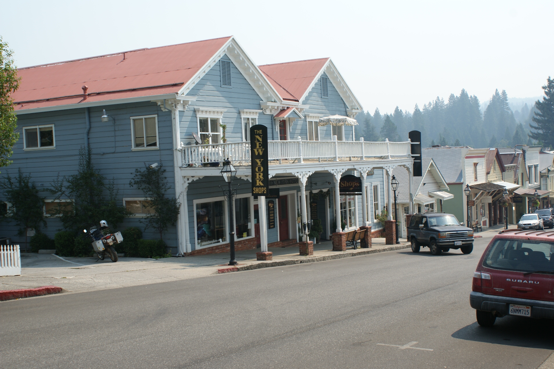 Historic New York Hotel - Nevada City, California