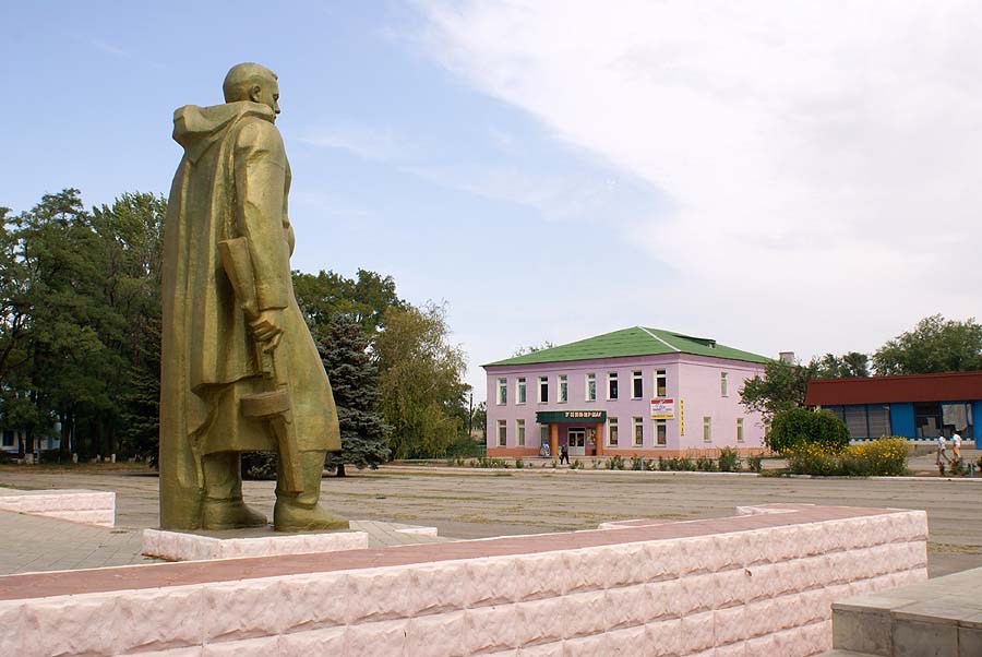 Дубовское сельское поселение. Дубовка Ростовская область. Село Дубовское Ростовская обл. Ростовская обл село Дубовское памятник. Дубовский район село Дубовское.