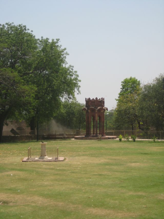Sanderson's Sundial Delhi