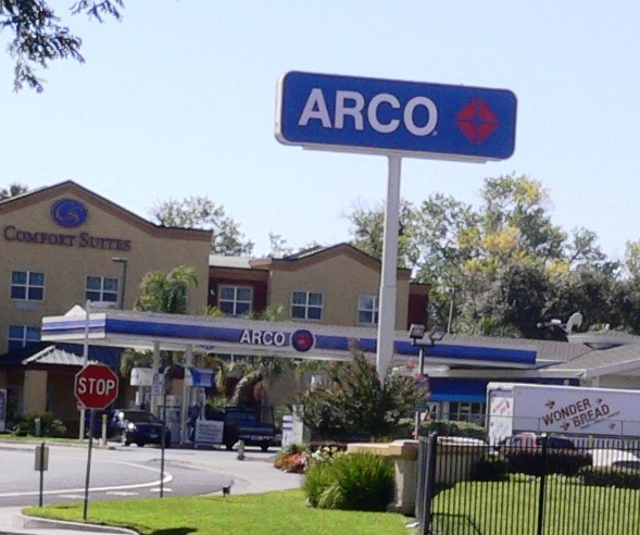 ARCO Station - Sacramento, California (English)