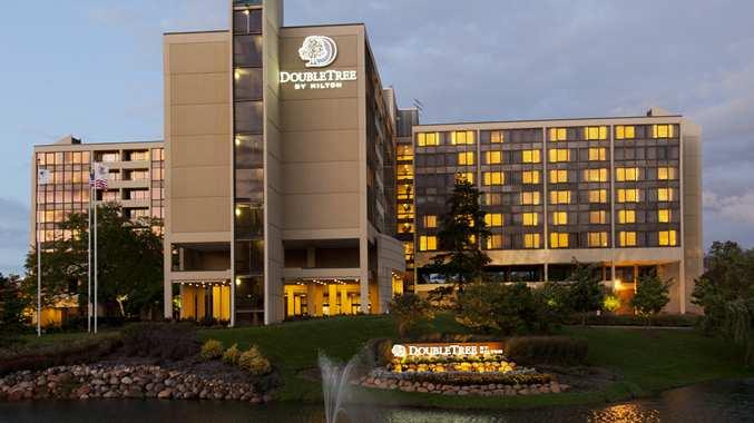 DoubleTree by Hilton Hotel Chicago – Oak Brook - Oak Brook, Illinois