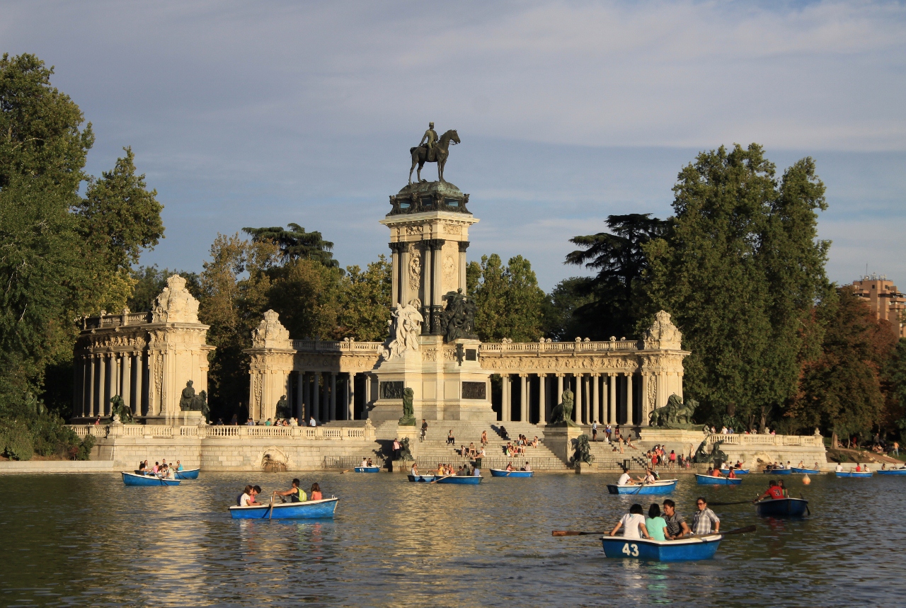 Monument to Alfonso XII - Madrid