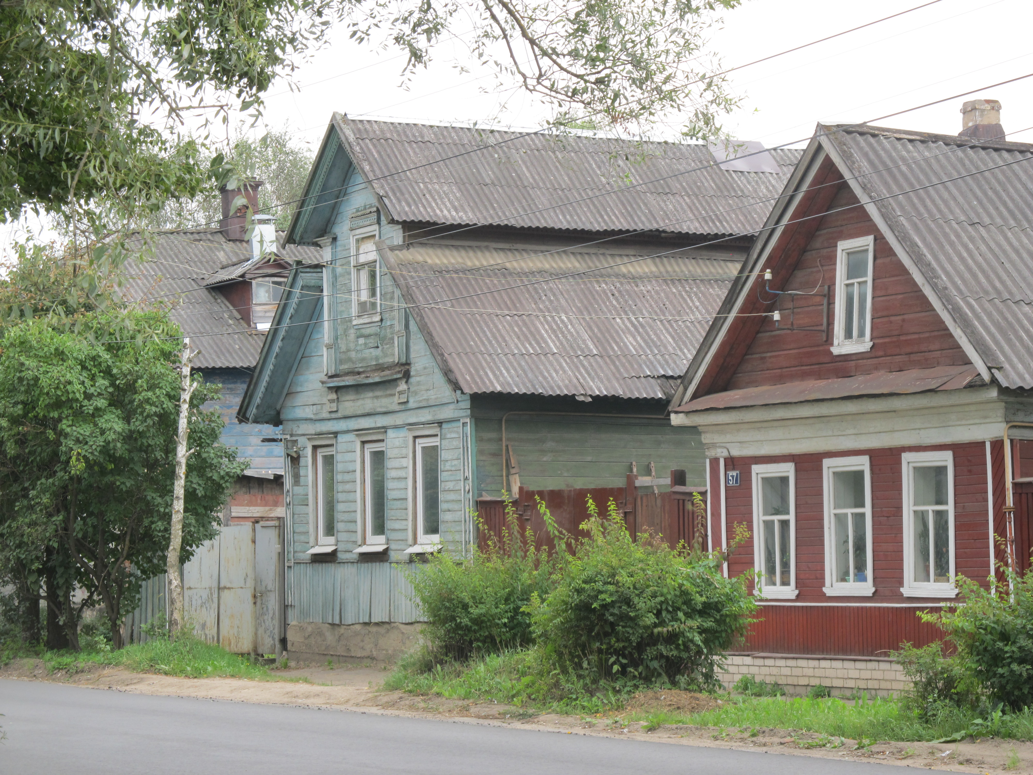 Дом в торжке тверская область. Торжок ул Луначарского. Торжок улицы. Луначарского 7 Торжок. Город Торжок улица Чехова дом 57.