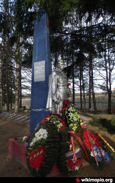 Кладбище тихвина. Мемориальный комплекс Братское кладбище Тихвин. Тихвин памятник Братское кладбище. Тихвин Братские захоронения. Город Тихвин Братские могилы.