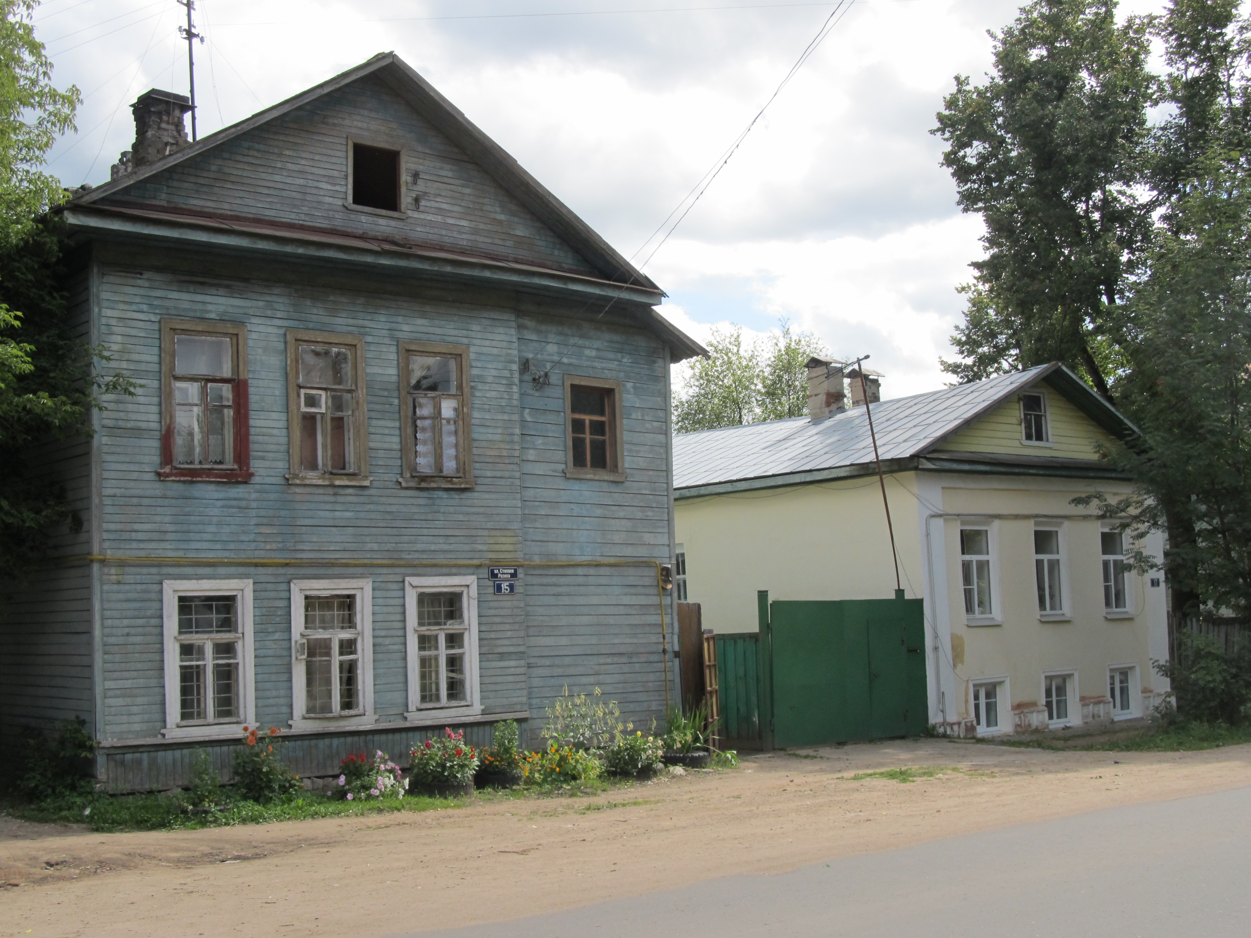 Дом степана разина. Улица Степана Разина Торжок. Улица Степана Разина, 15. Тверская область, Торжок, ул. Степана Разина, 11. Улица Степана Разина, 15 о доме.