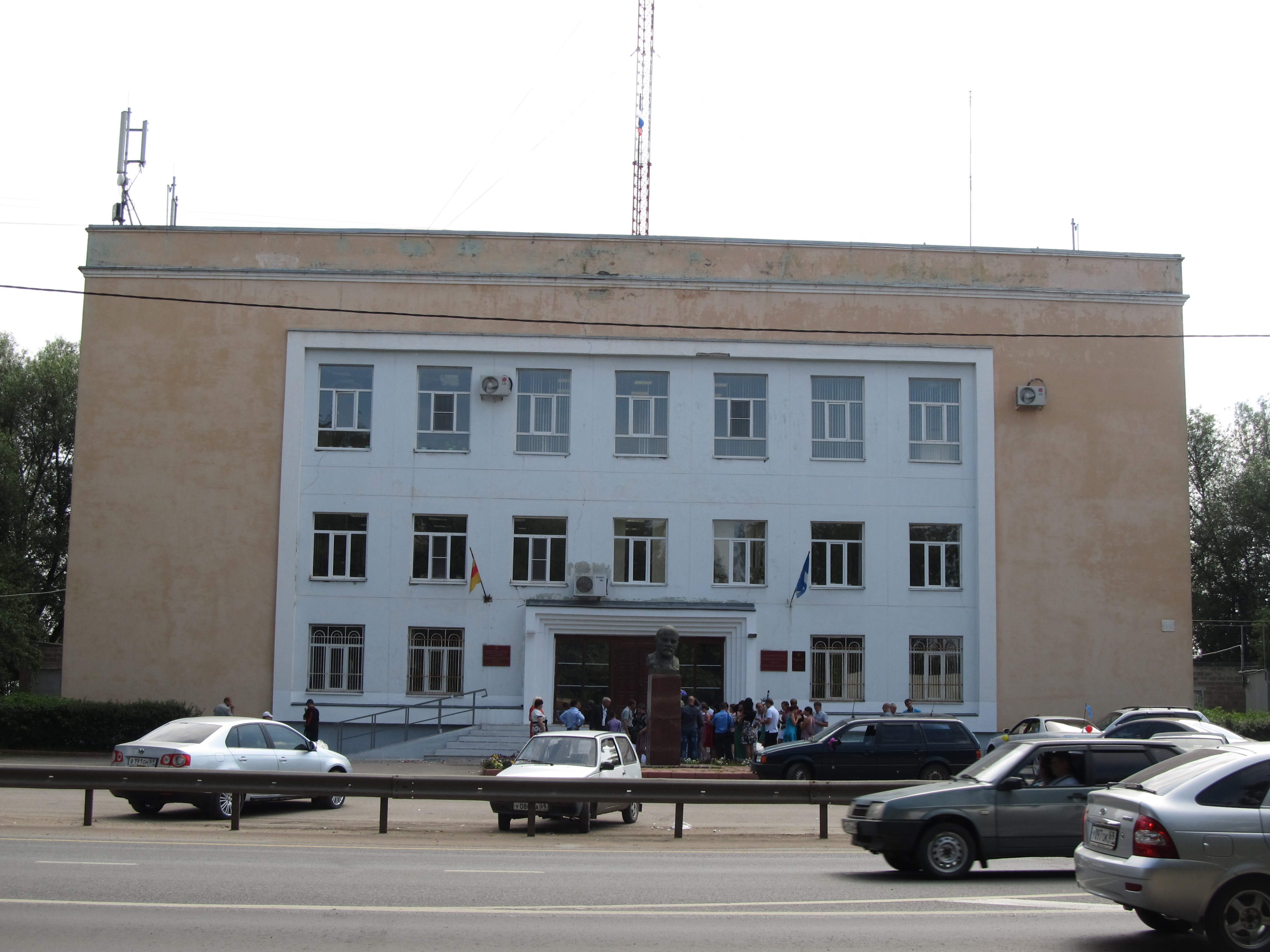 большая садовая д. донская чаша ресторан ростов. дом молодежи рекорд. большая садовая 89 ростов на дону. дом мореплавателя.