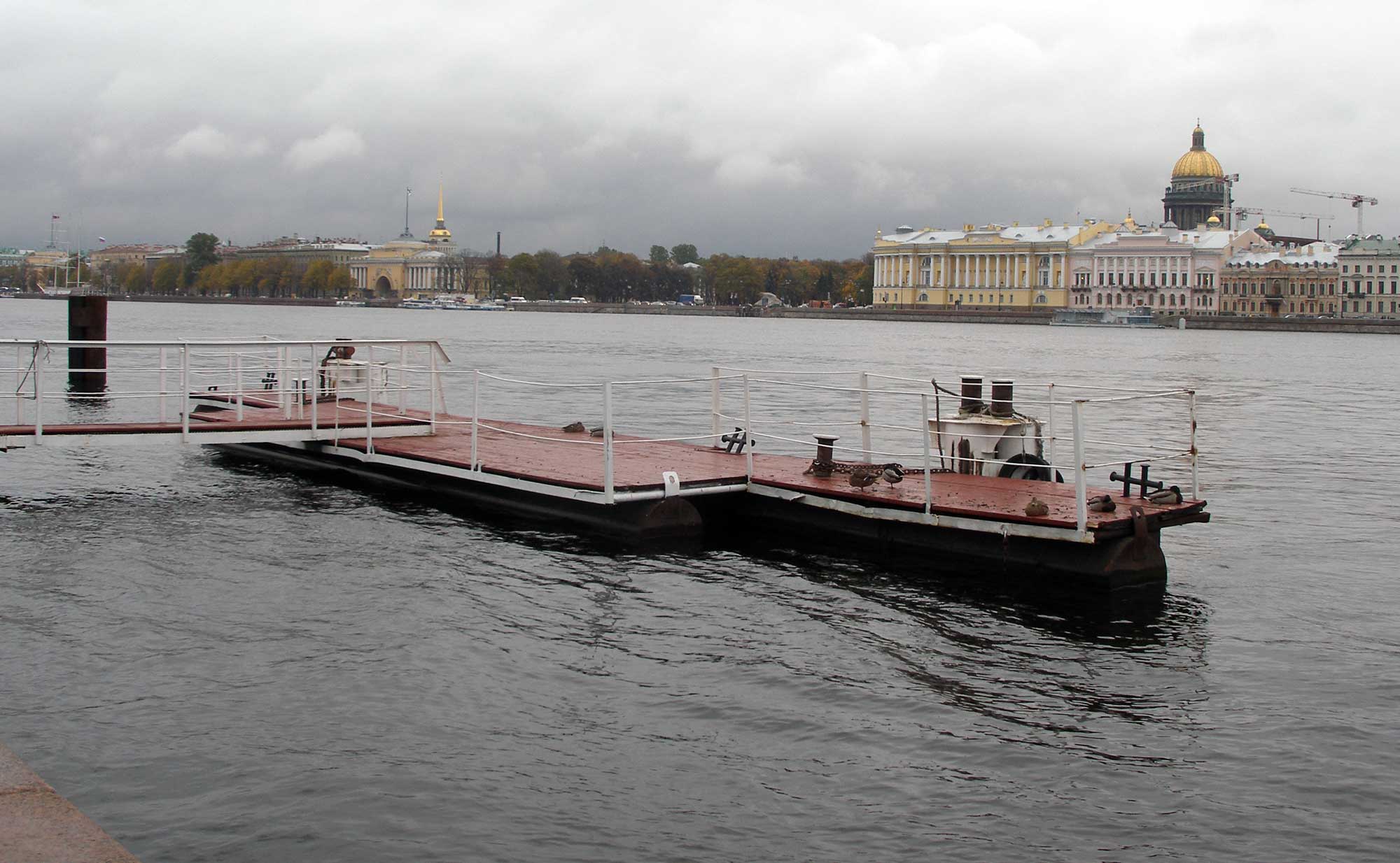 Пристань санкт петербург фото. Причал Университетская набережная. Пристань Санкт-Петербург. Университетская набережная 13 причал. Причал «Адмиралтейская наб., 8».