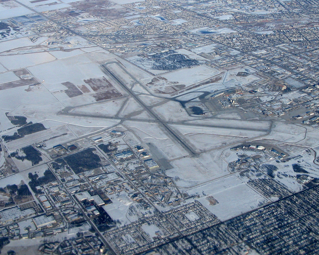 Winnipeg James Armstrong Richardson International Airport - YWG ...