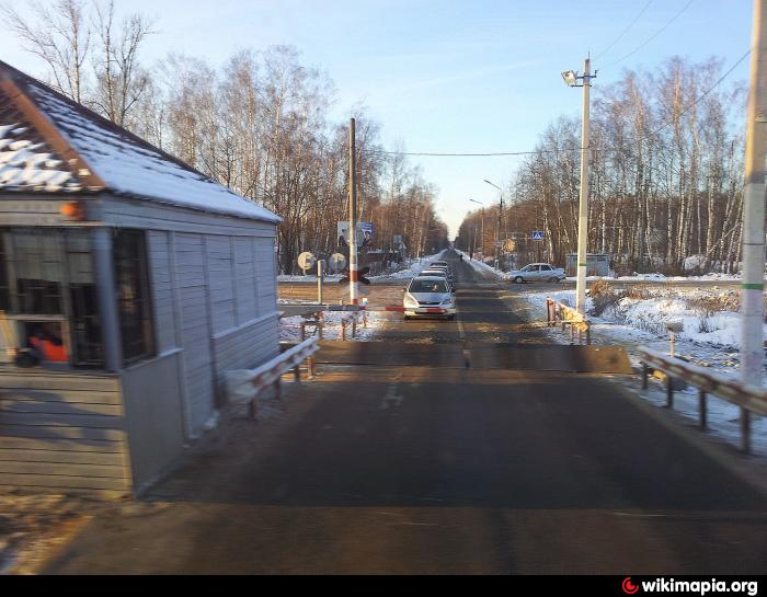 Город домодедово востряково. Переезд Железнодорожный Востряково Домодедово. Переезд Востряково Домодедово. ЖД Домодедово. Переезд Черусти.