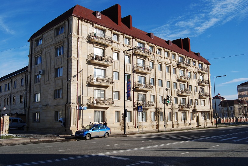 грозный жил