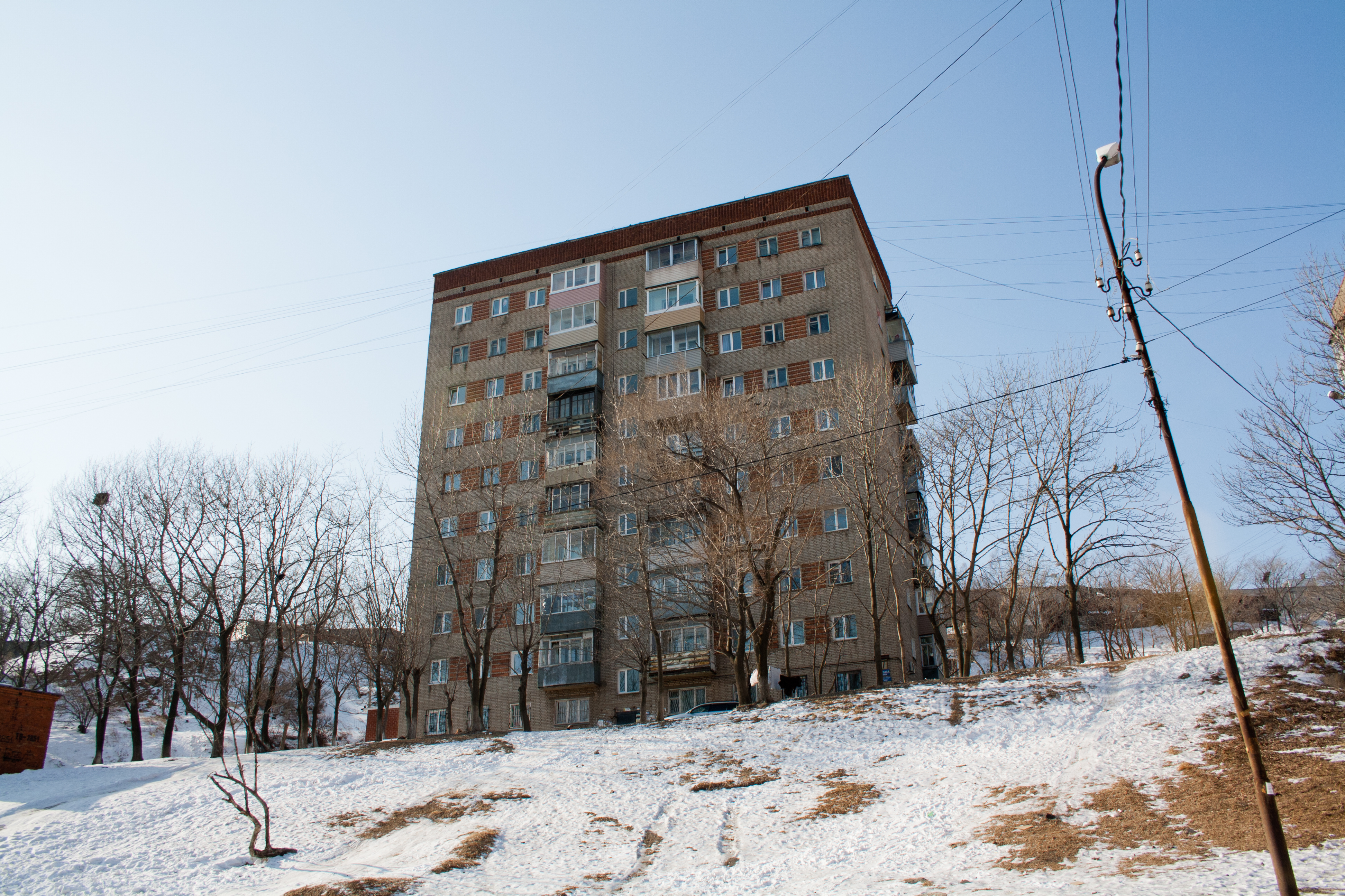 владивосток площадь луговая