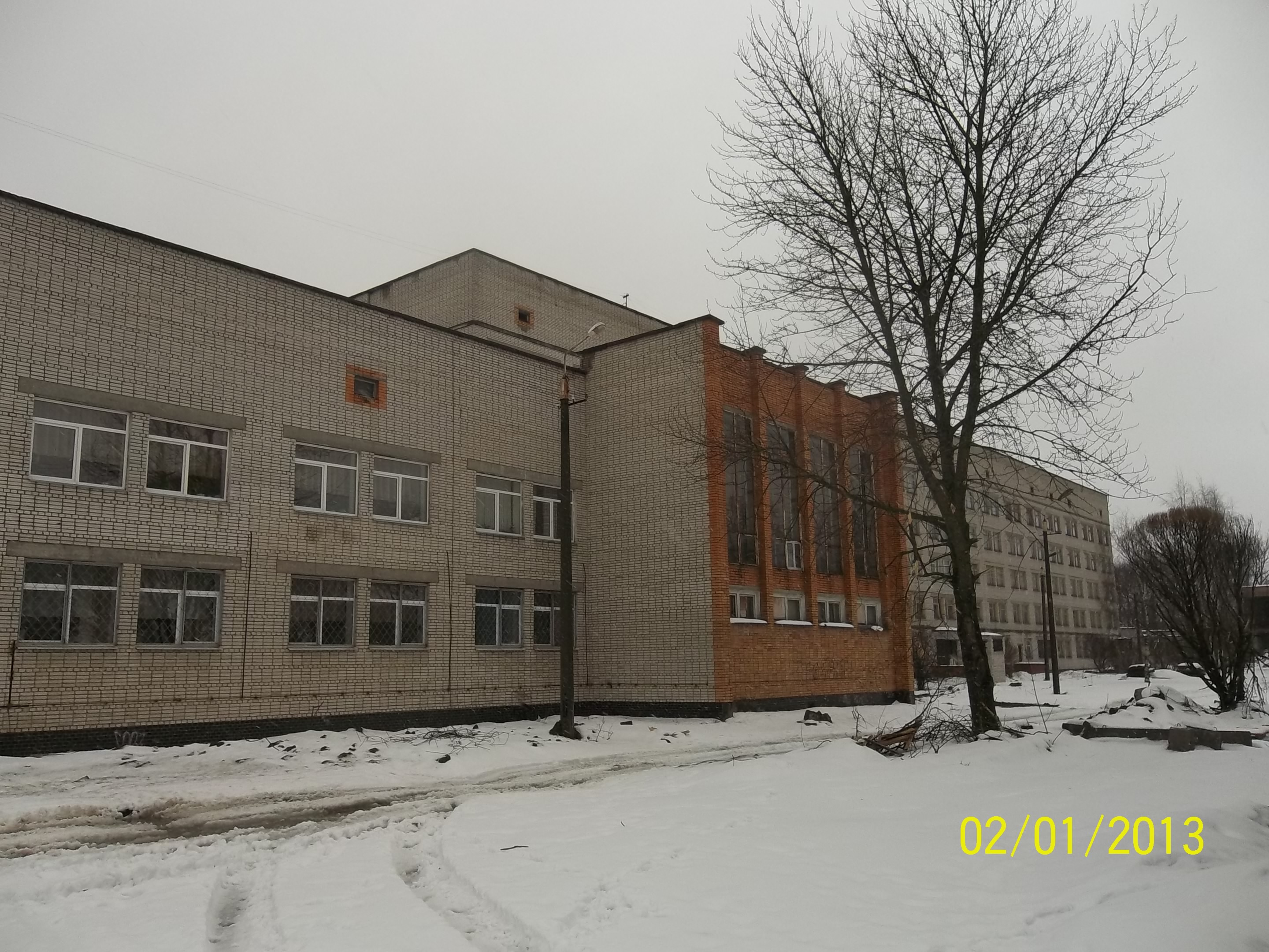 Фото онкодиспансера псков. Онкологическая больница псков. Больница улица вокзальная псков. Вокзальная 15а псков онкодиспансер. Областной клинический онкодиспансер псков.