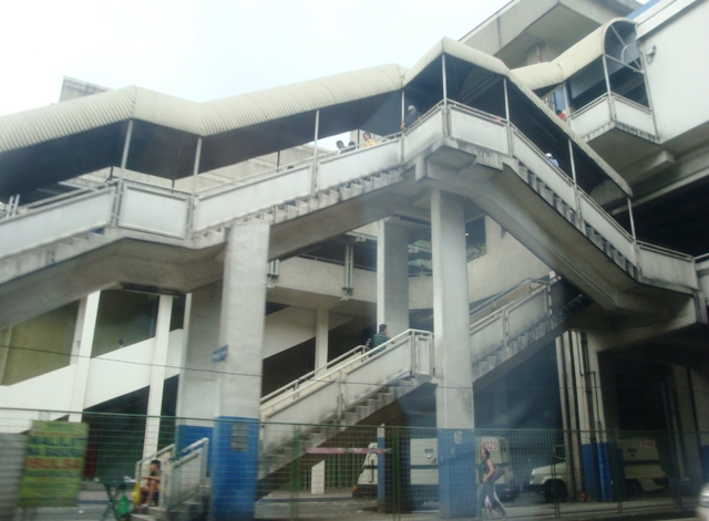 MRT-3 North Avenue Station - Quezon City