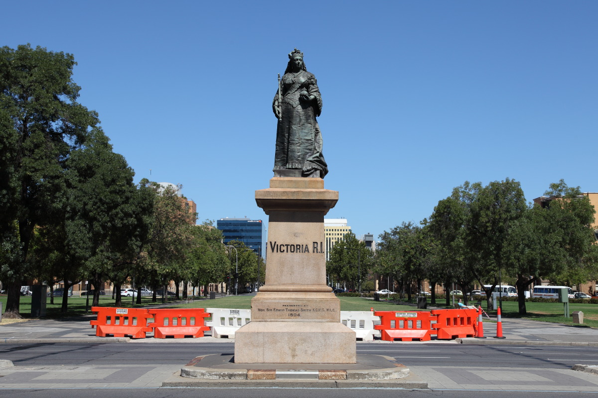Statue of Queen Victoria Adelaide