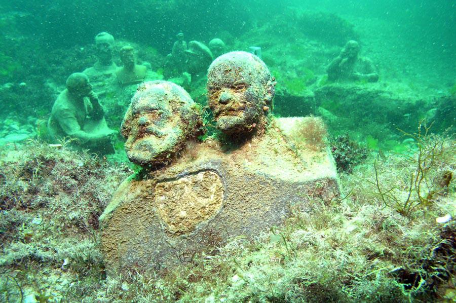 Аллея вождей подводный музей Тарханкута