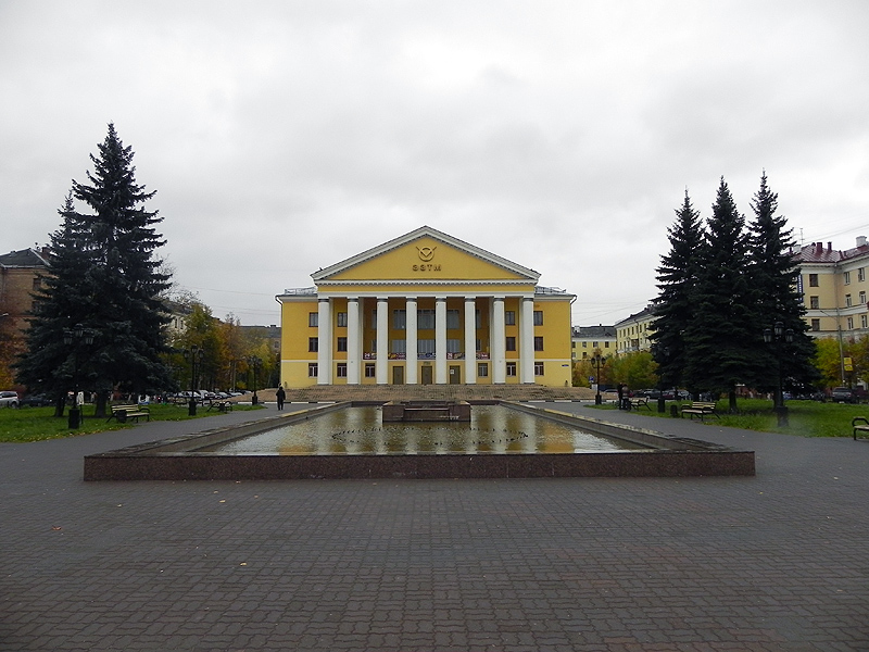 Октябрь электросталь. Электросталь площадь.