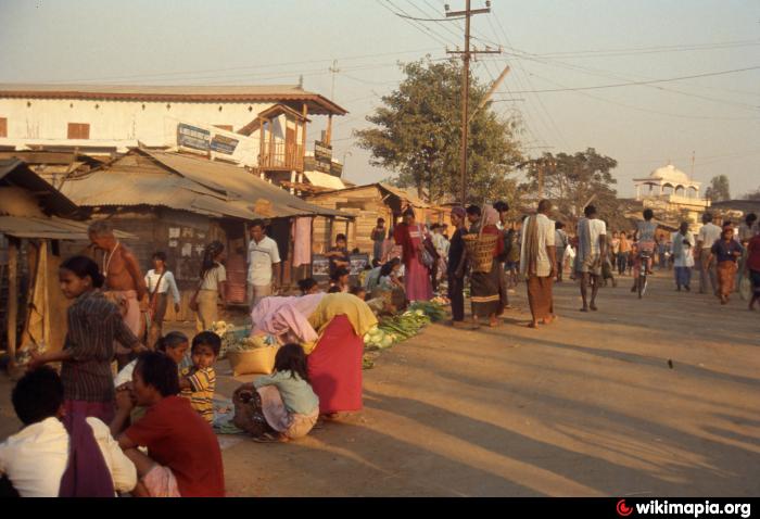 EVENING MARKET/NILHAH BAZAR - Moreh, India