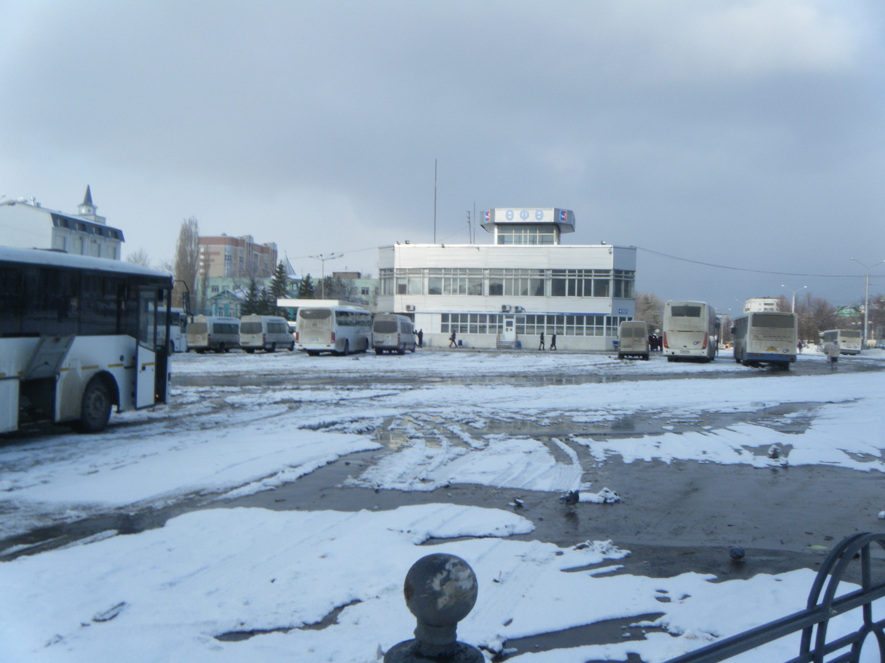 Автовокзал уфа. Южный автовокзал Нефтекамск. Южный автовокзал гор.Уфа. Город Уфа автовокзал Южный. Платформа 1 Уфа Южный автовокзал.