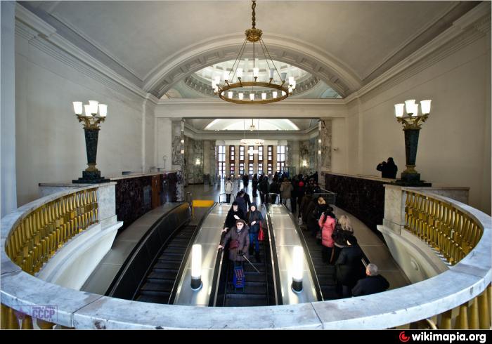 Парк культуры станция метро кольцевая линия фото