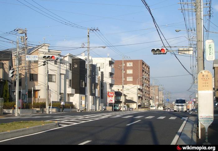 Iida Bus Stop Crosswalk - Yokohama