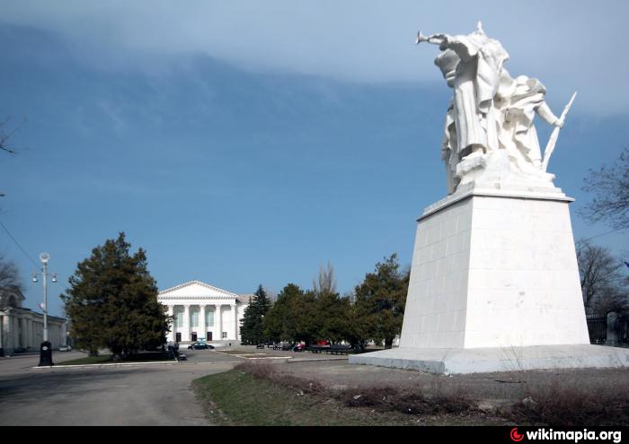 Погода в цимлянске на 10 дней. Г Цимлянск Ростовской области. Цимлянск Волгодонск. Цимлянск площади. Памятники города Цимлянска.