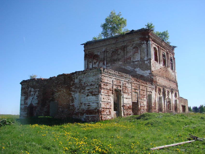 Большие полянки ярославль. Село белое Пошехонский район Ярославская область. Ясная Поляна Ярославская область Пошехонский район. Ярославская область Пошехонский район Ясная Поляна село. Храм Покрова Пресвятой Богородицы в Ясной Поляне.