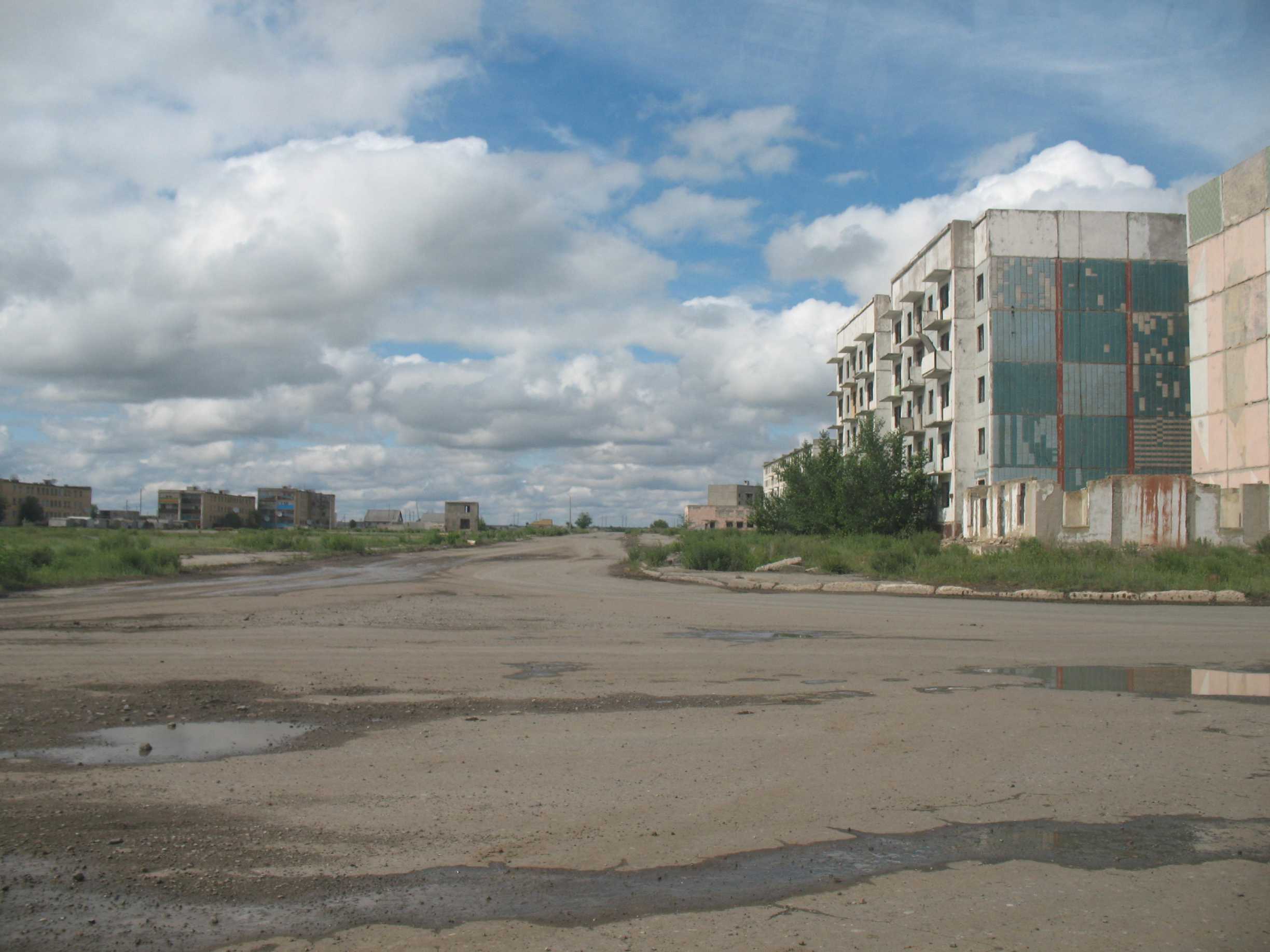 2 города советский. Аркалык город призрак. Аркалык Костанайская область. Заброшенный город в Казахстане Аркалык. Аркалык Казахстан, 2022г..