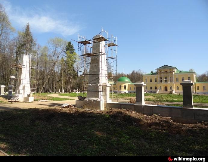 Волосово ленинградская область сегодня. Парк Велес Волосово. Степановское-Волосово усадьба. Волосово Ленинградская область. Стефаново Волосово.