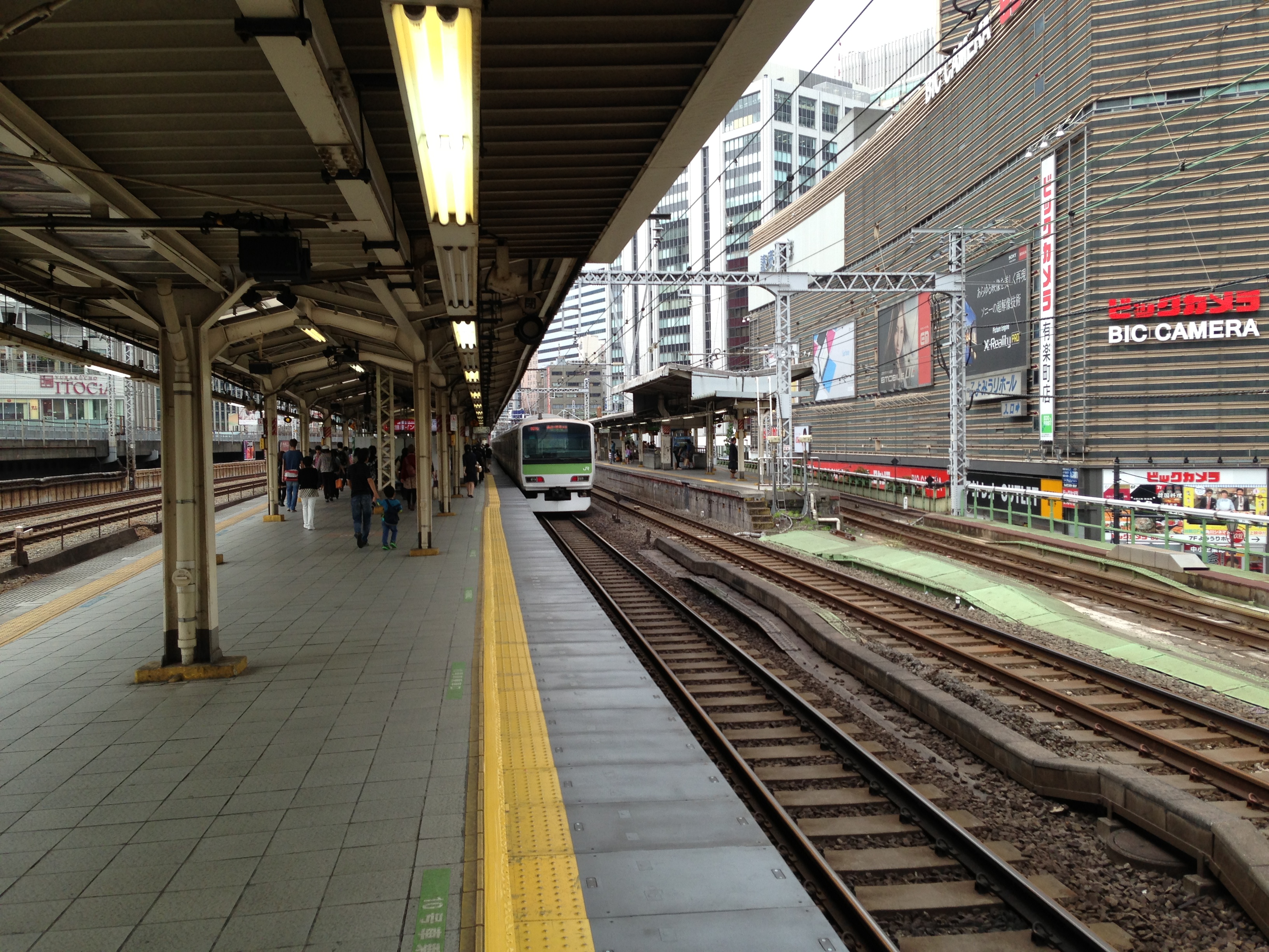Tokyo station. Вокзал Токио. ЖД вокзал Токио. Токио поезда Jr. Токио Япония вокзал ЖД.