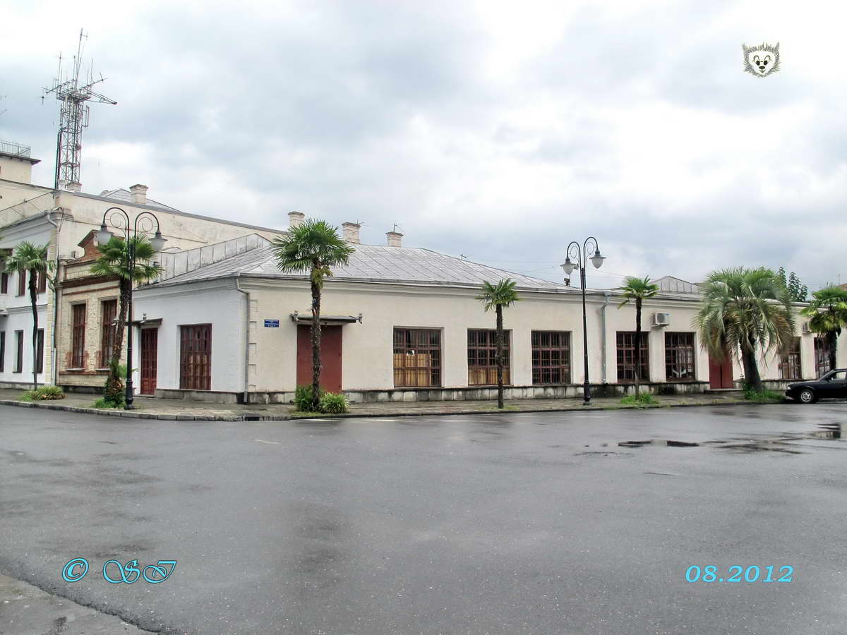 абхазия город сухум. сухум улица конфедератов 5. сухум конфедератов. сухум конфедератов. г.