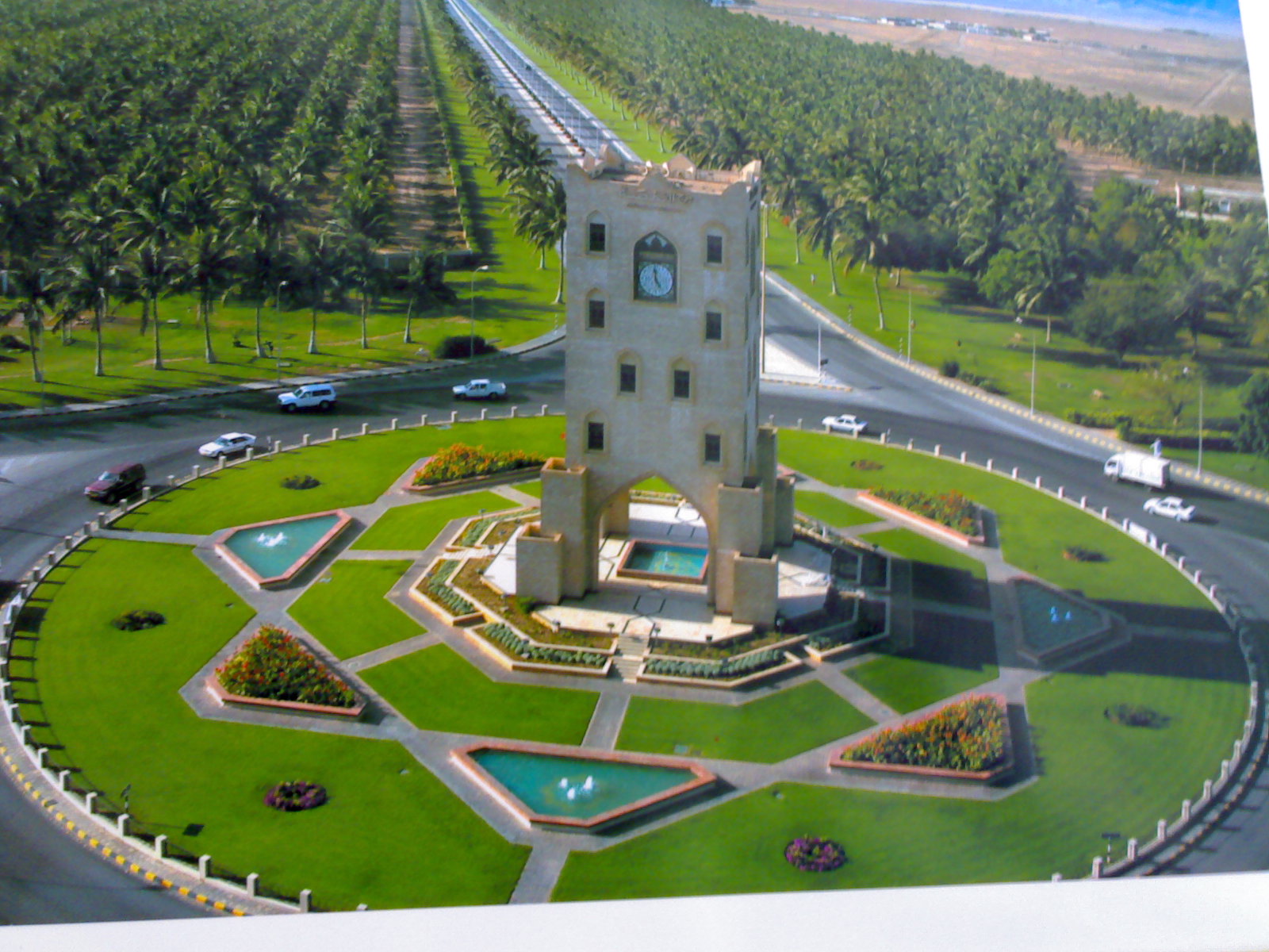 Burj Al Nahda / Renaissance Tower Roundabout - Salalah