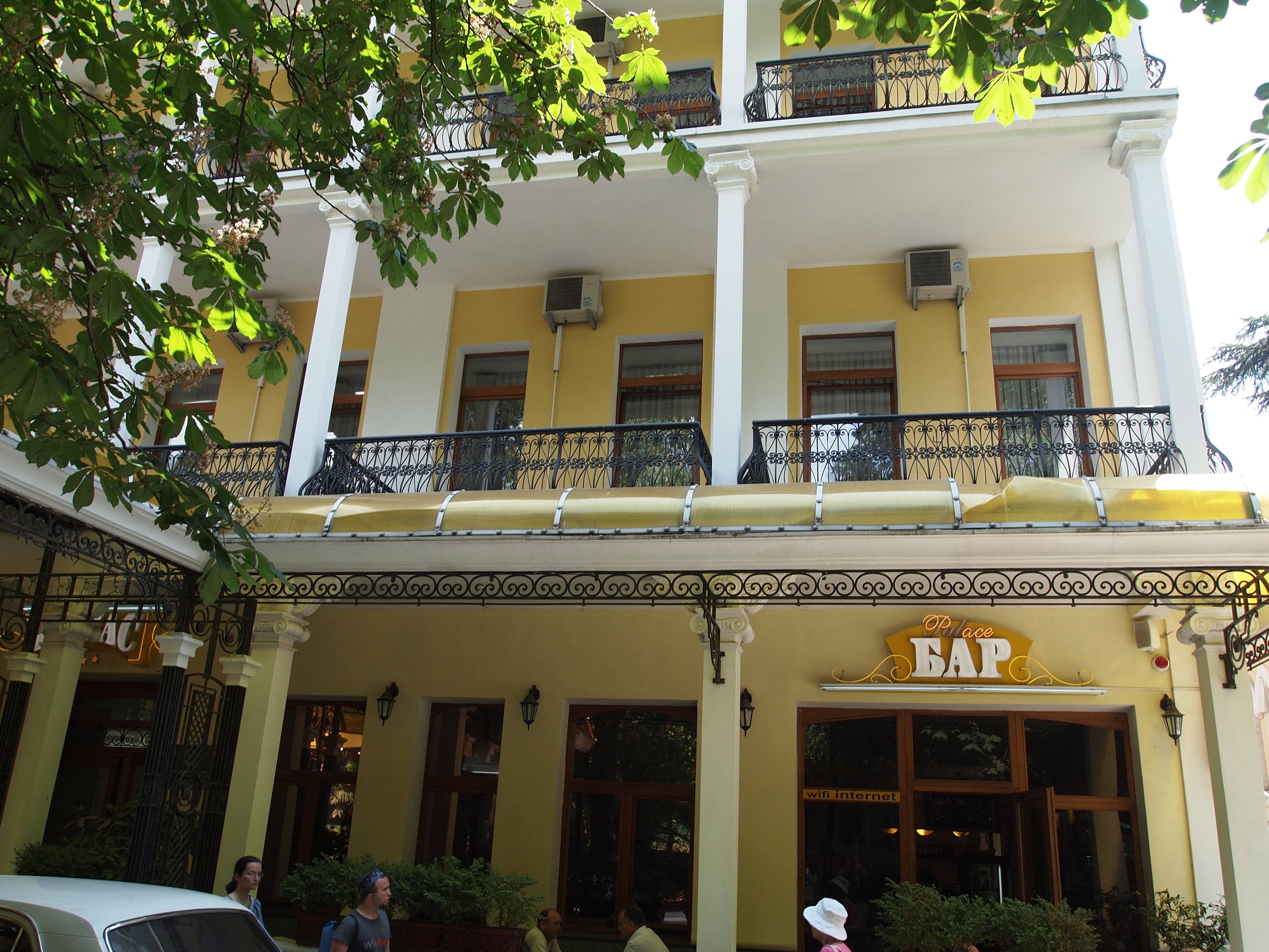 отель палас ялта. отель ялта паллас. отель palmira palace resort & spa. отель пальмира крым ялта. ялта чехова 8.