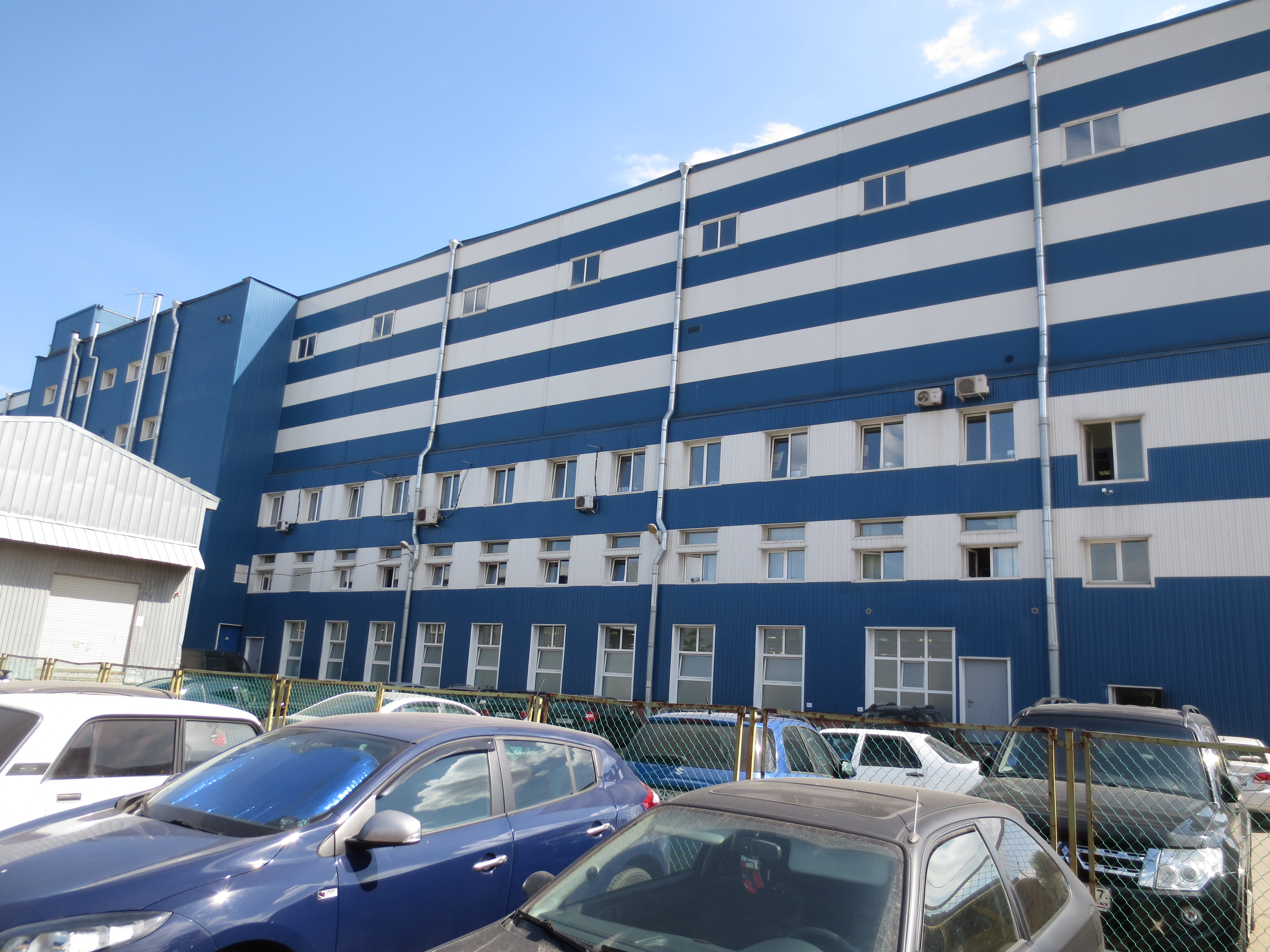 санкт-петербург, переулок челиева, 13б. 13. мак тауэр челиева 13. бассейн динамит на челиева. челиева 13.