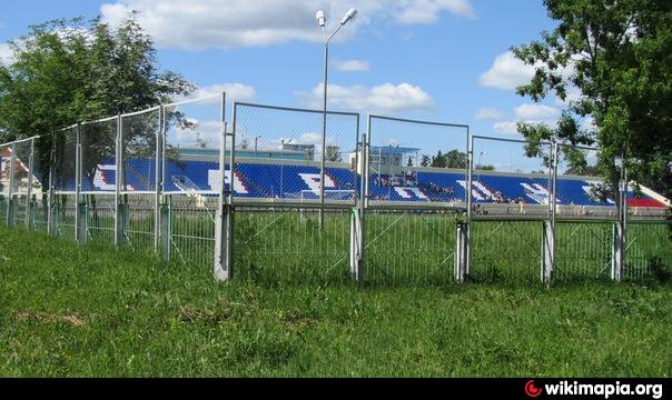 Стадион сокол каток. Стадион Сокол Сарапул. Сарапул стадион энергия спорткомплекс. Стадион энергия Сарапул старый. Стадион Сокол Сарапул фото.