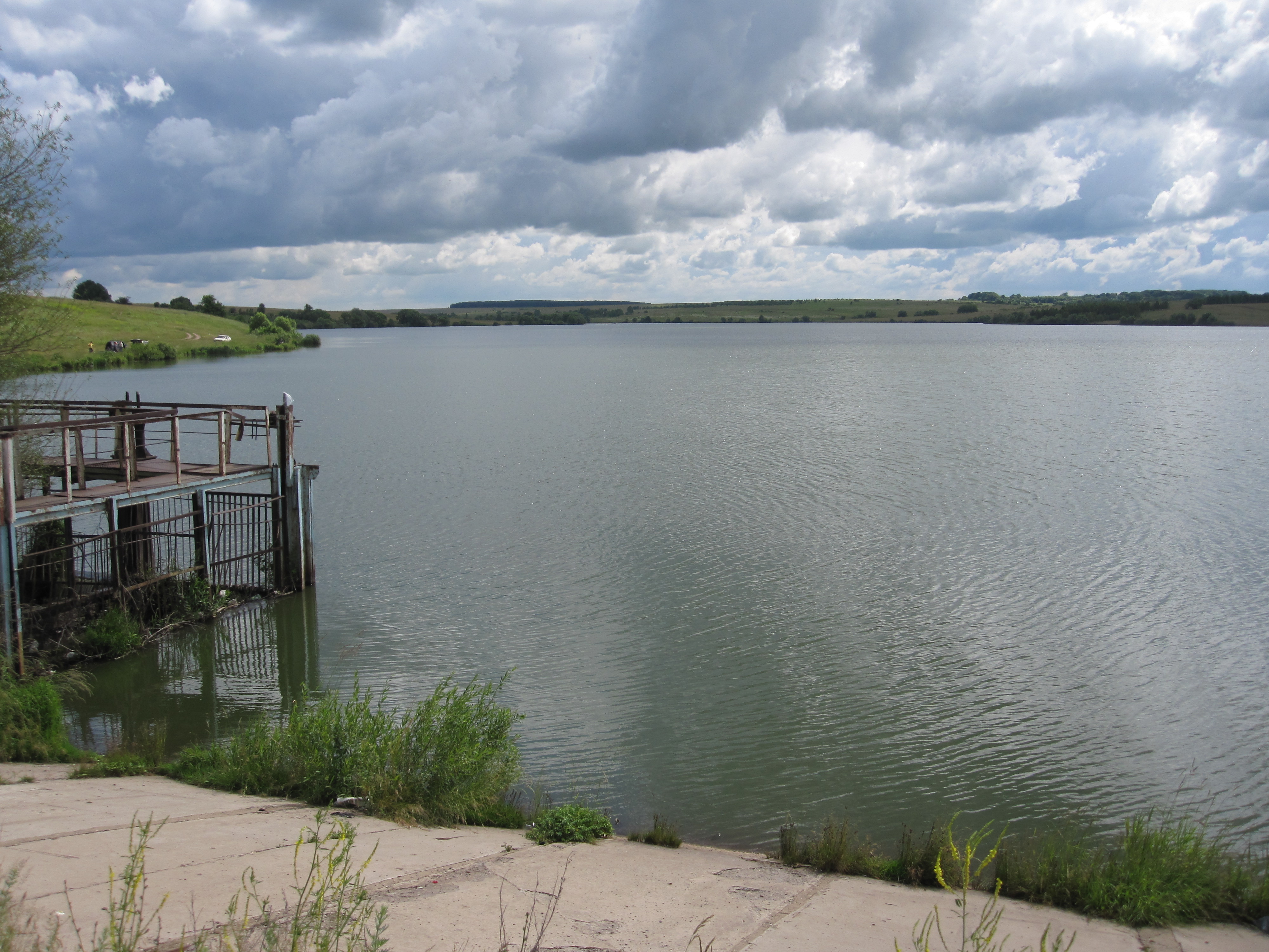 Водохранилище полна