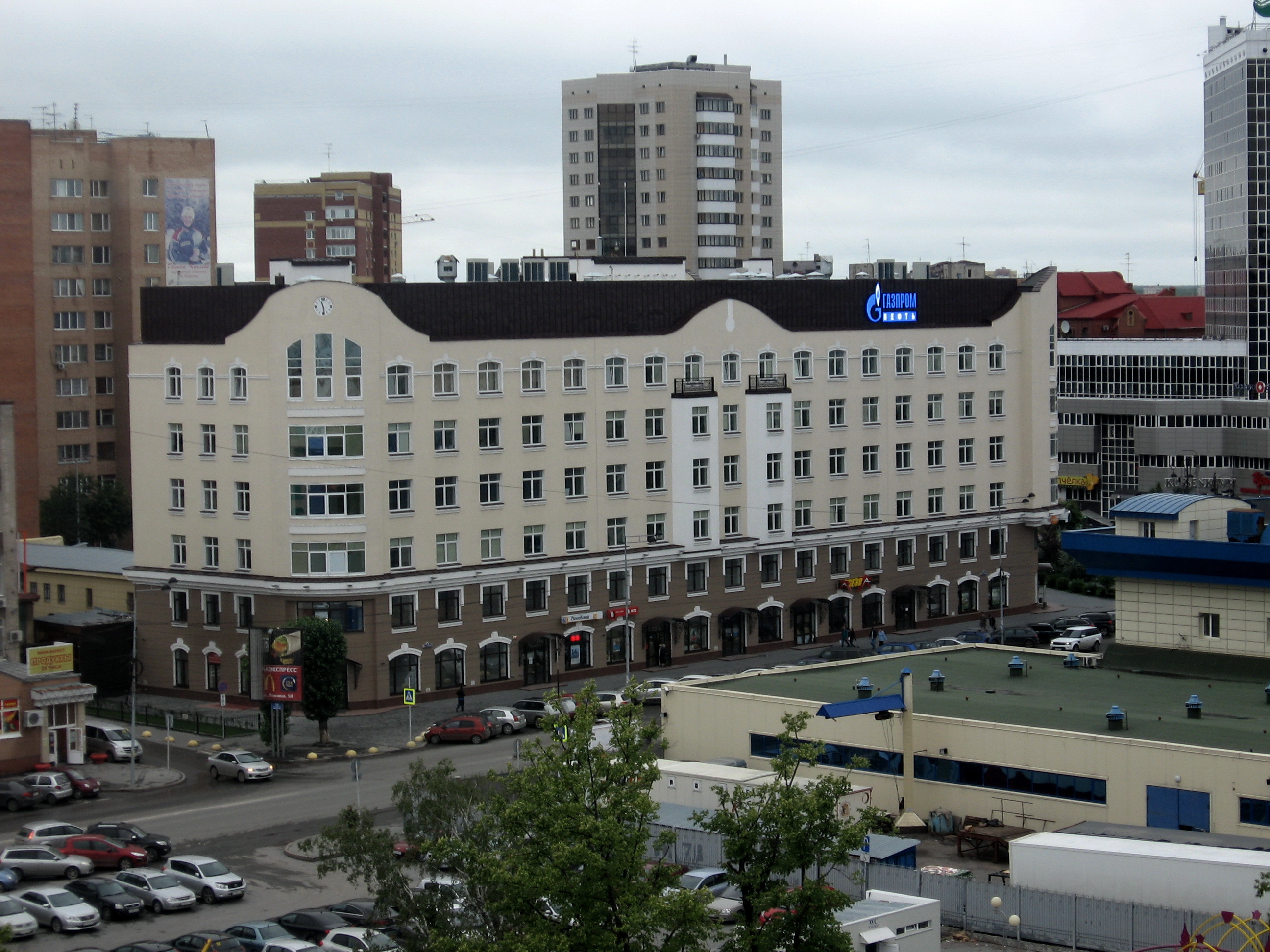 Тюмень герцена. Герцена 70 Тюмень. Звезда деловой центр Тюмень.