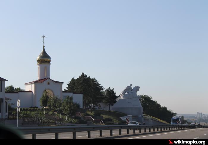 Погода ст кущевская краснодарский. Кущёвская станица поле казачьей славы. Памятник казаку Кущевская. Поле казачьей славы» станица Кущевская, Кущевский район. Памятник казак ст.Кущевская.