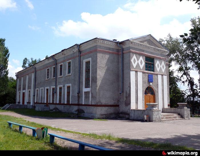 Село павловское воронежская область. Село Петровка Воронежской области. Село Петровка Павловский район. Храм в Петровке Павловского района Воронежская обл. Дом культуры Павловский район село.