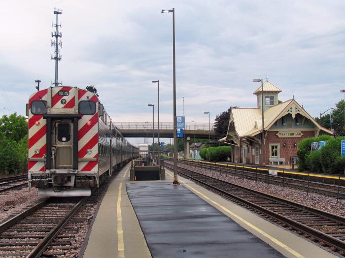 West Chicago Metra Station - West Chicago, Illinois | Metra, train station