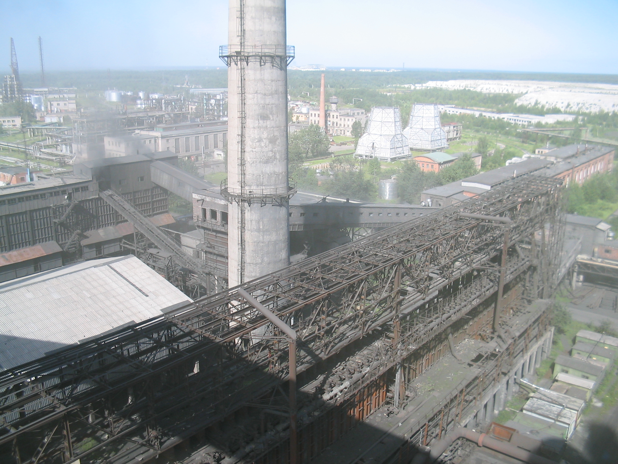 Завод полимер в городе сланцы